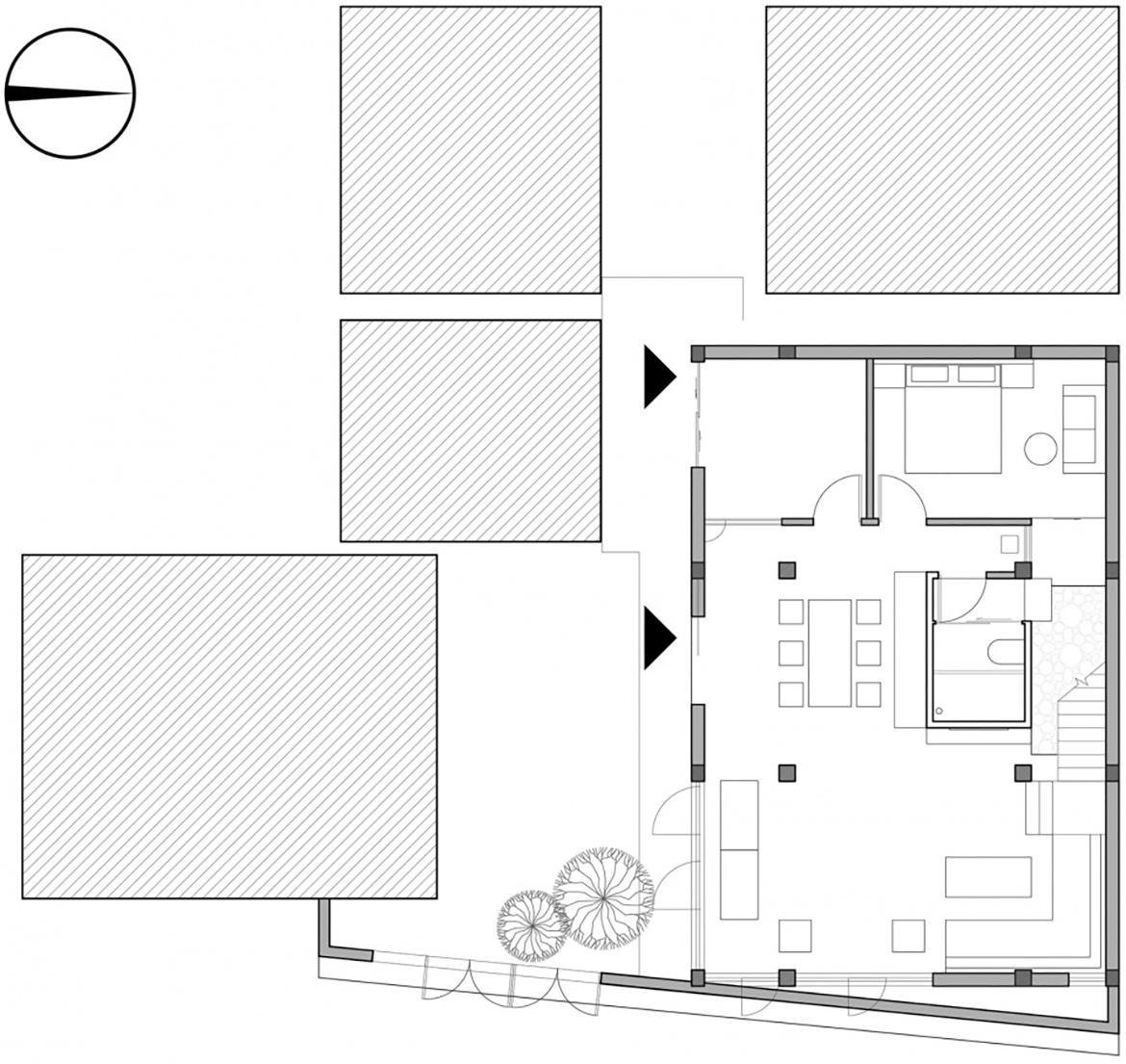 32首层平面图first floor plan.jpg